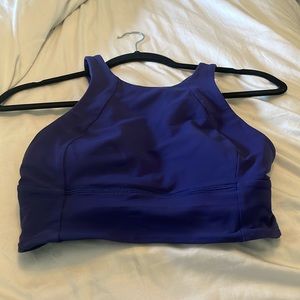 Lululemon high neck sports bra size 6